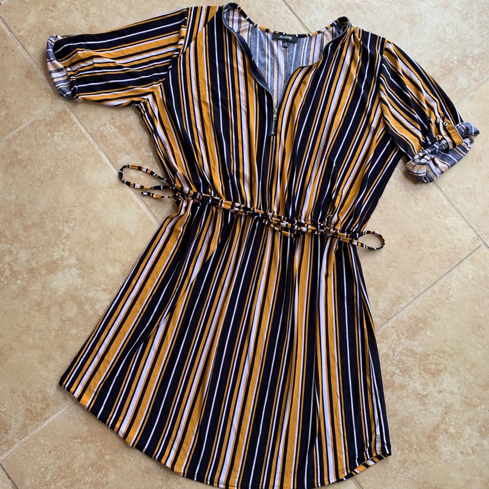 Zipper Neckline Dress